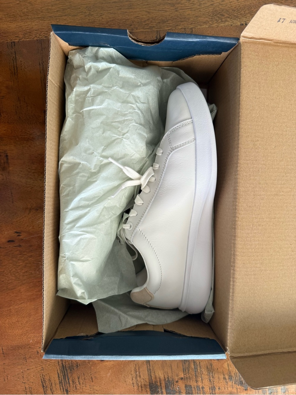 Women’s Cole Haan White Tennis Shoes Size 8.5 - Picture 8 of 8